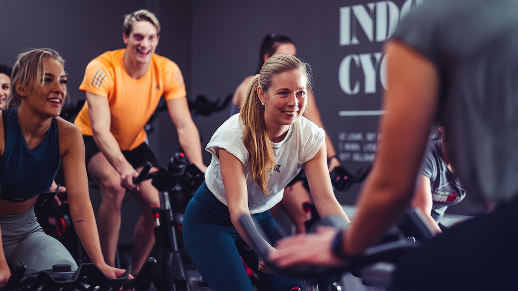 Cycling HIIT sisäpyöräilytunti